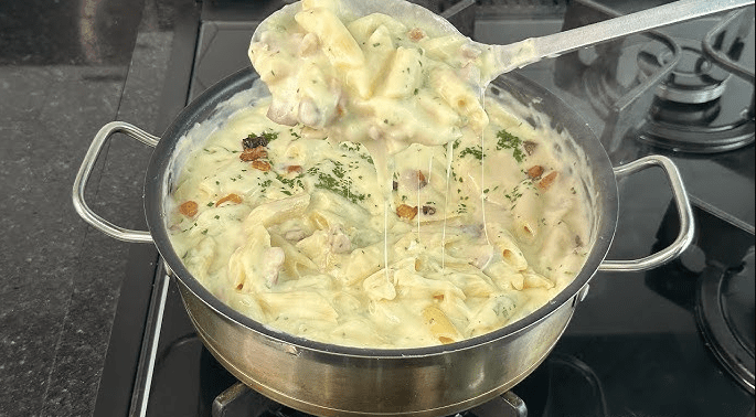 Macarrão ao Creme Perfeito: Receita Fácil, Rápida